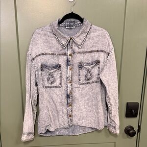 Acid Wash Button-Front Long Sleeve Blouse - Light Gray
